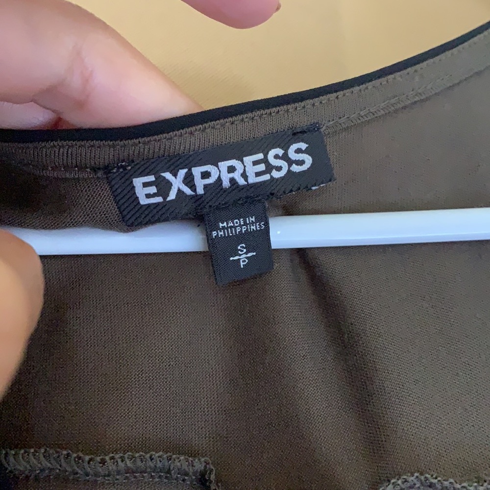 Express Tank Top - Picture 3 of 3